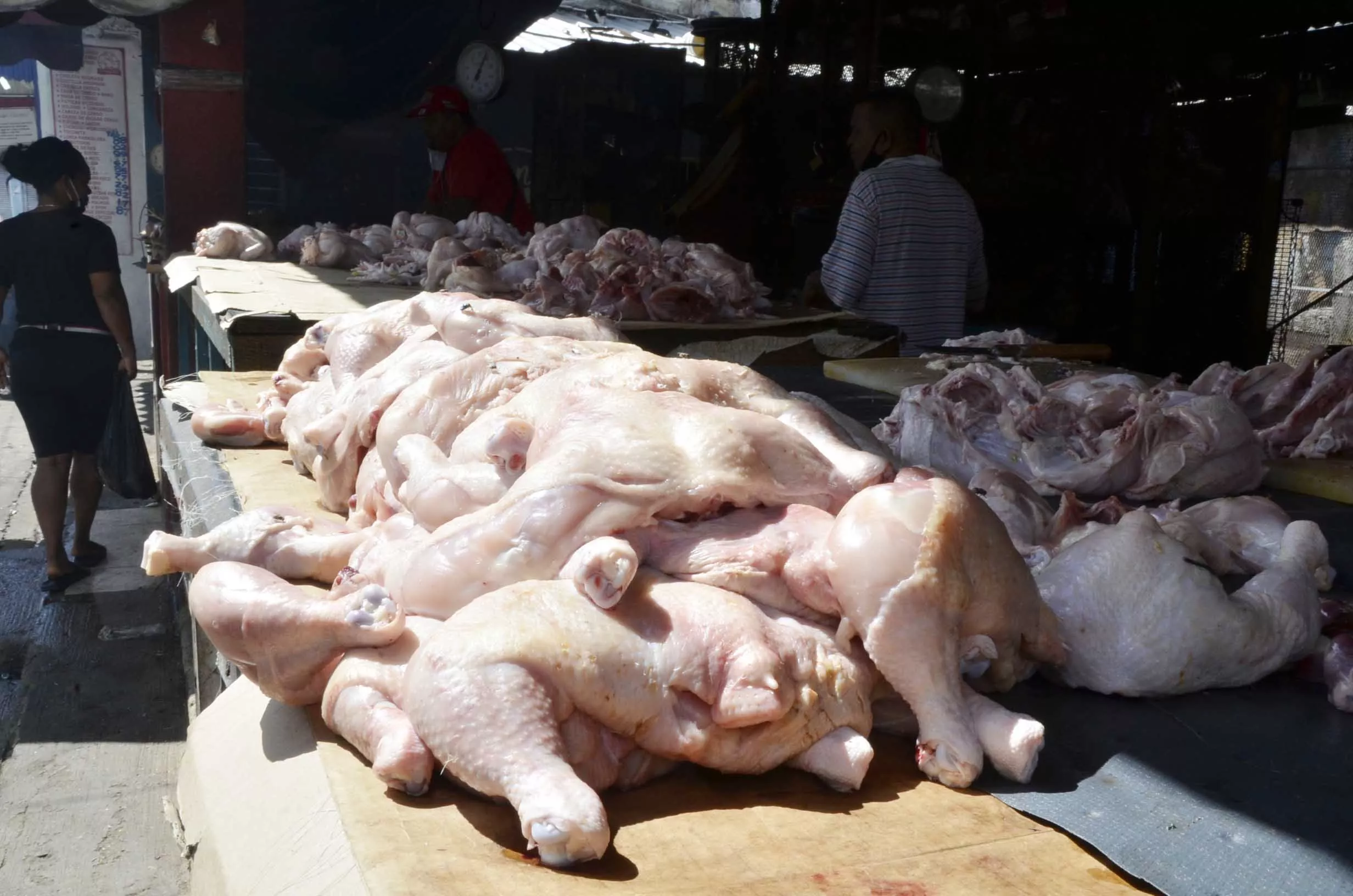 Reportaje sobre el consumo de pollo en el pais/foto José de León
