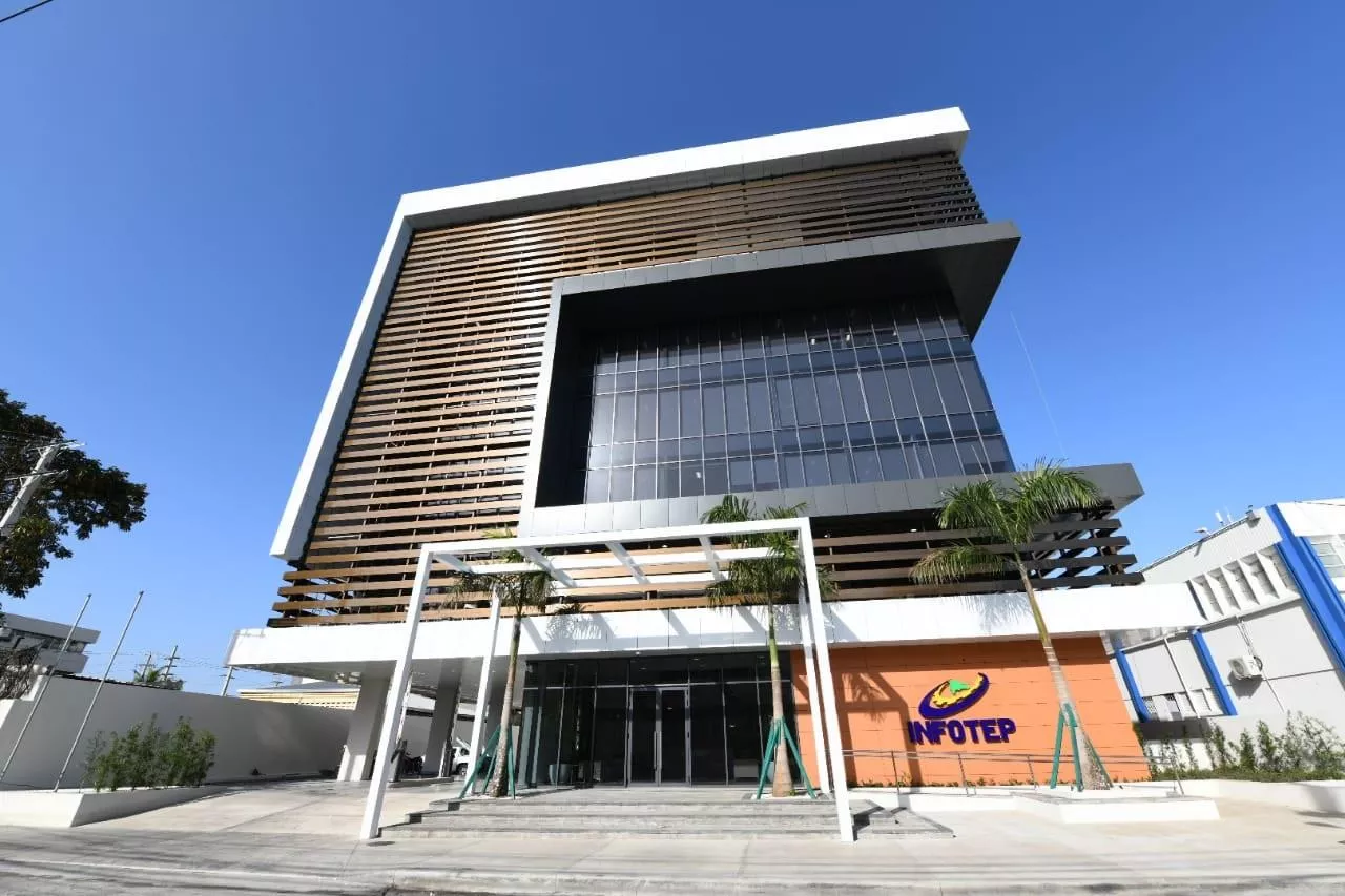 EDIFICIO CORPORATIVO INSTITUCIONAL