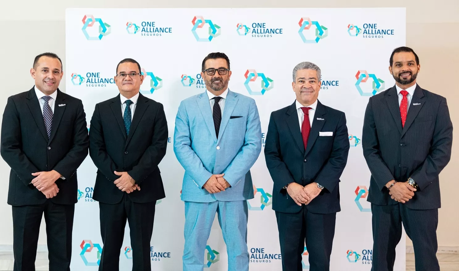 Octavio Sulbaran, Valentín Ortiz, Juan Carlos Amaro, Juan José Guerrero y Willys Colón Henríquez.